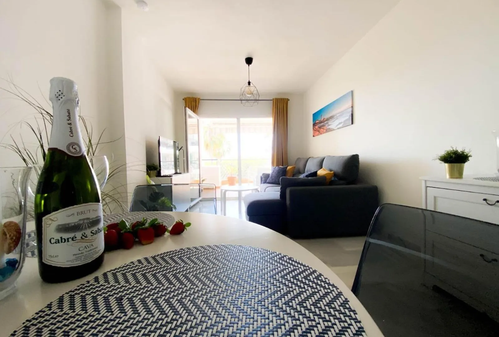 Beachside Apartment Mi Capricho Portal 7 Sitio de Calahonda 0*,  스페인